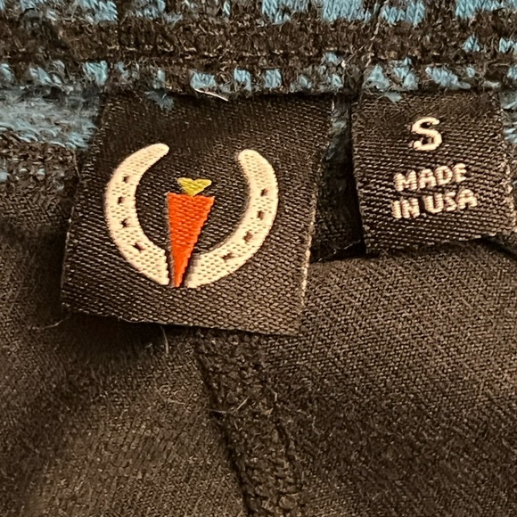 Kerrits Black Blue Houndstooth Equestrian Breeches Pants. Mannequin is size 6 - Picture 7 of 9